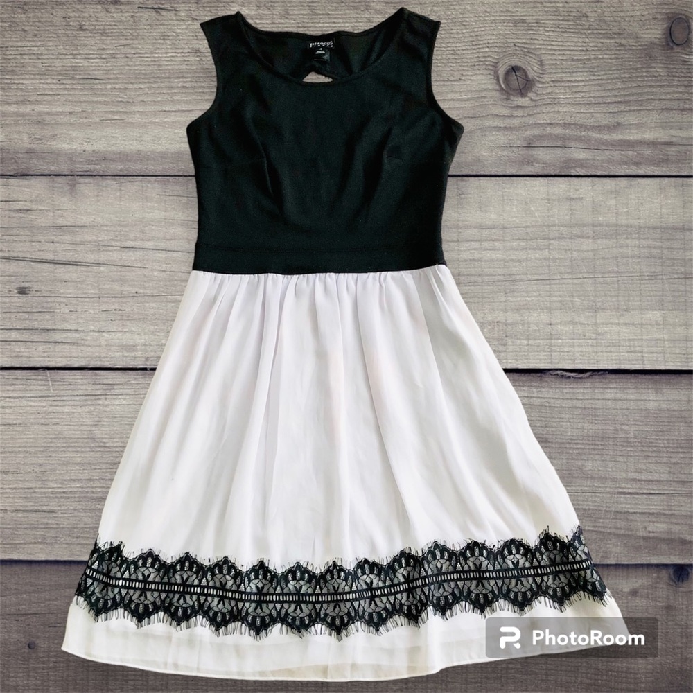EnFocus Dress EUC
